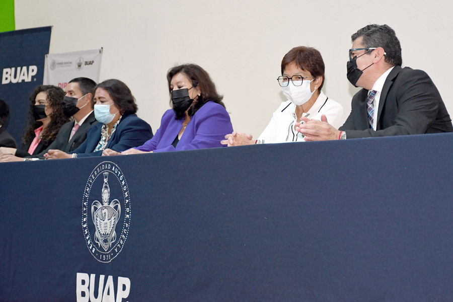 Hizo BUAP Diplomado de Procedimientos Civiles y Familiares