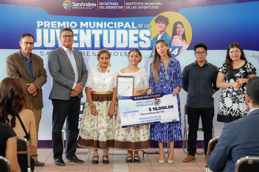 Entregó San Andrés Cholula Premio de las Juventudes