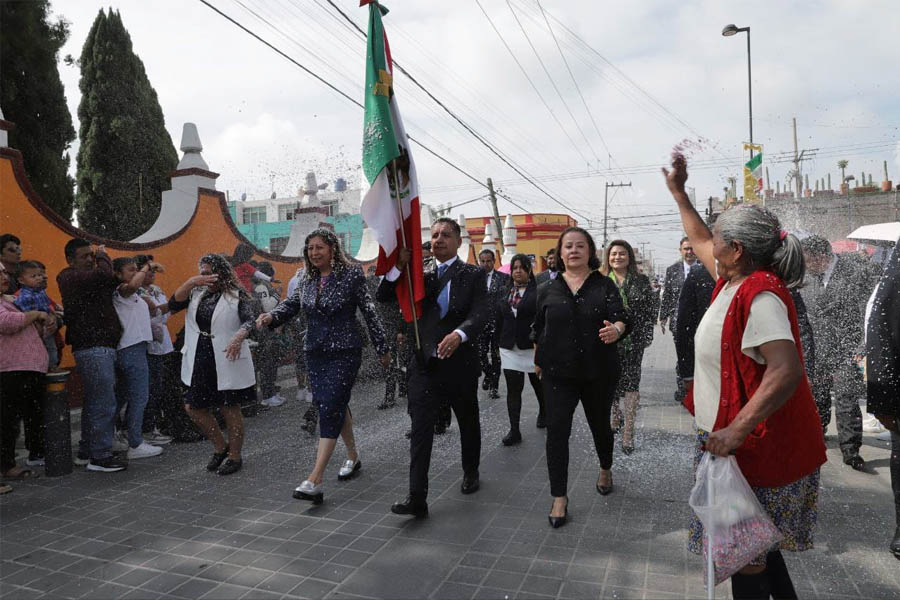 Participó Mundo Tlatehui en desfile de la Independencia