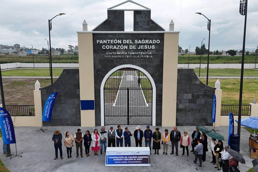 Entregó Mundo Tlatehui nuevo panteón en Tonantzintla