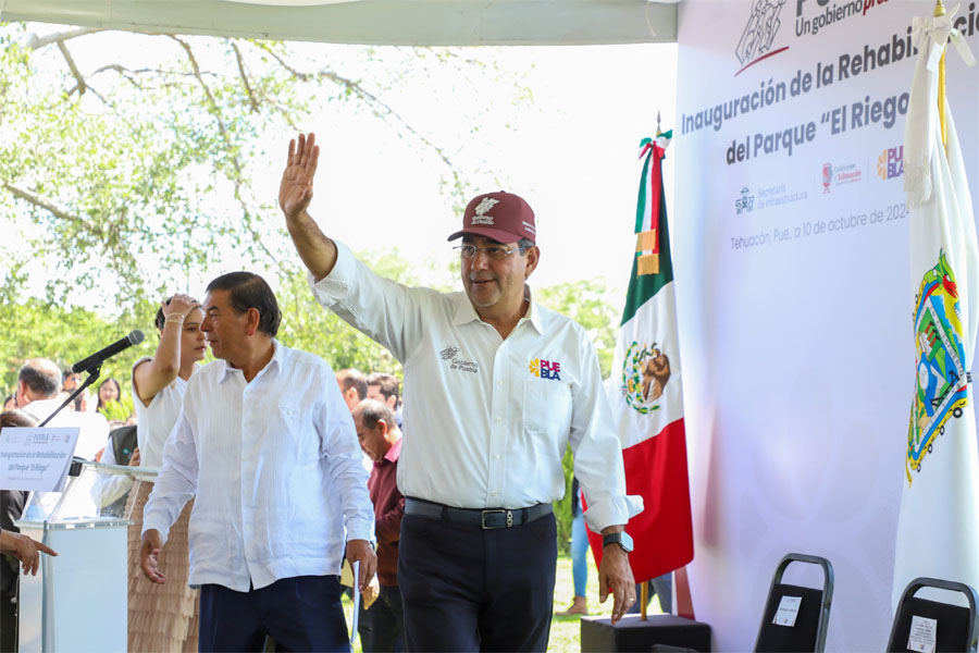 Inauguró gobernador Céspedes diversas obras en Tehuacán