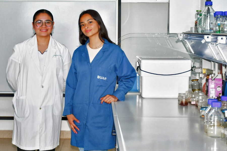 Crearon alumnas BUAP alternativa contra hongos y bacterias