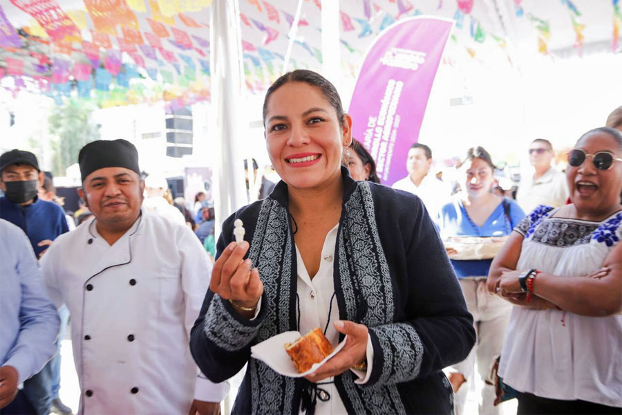 Inaugura Lupita Cuautle Feria de la Rosca 2025