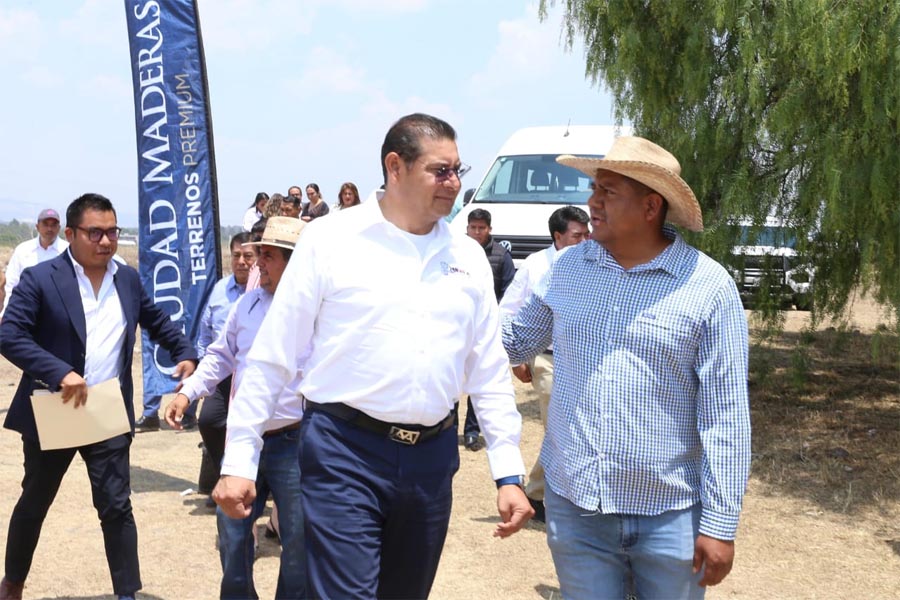 Reconoce Armenta a empresarios que donaron 6.5 Hectáreas