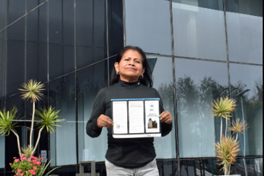A sus 60 años Elena Gallegos acabó licenciatura en la BUAP