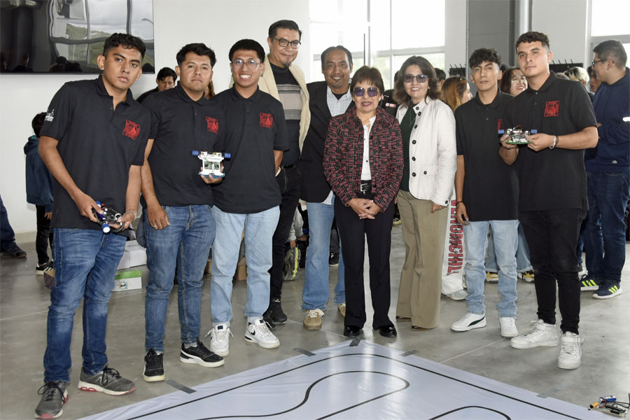 Celebran en CU2 de la BUAP el concurso “Robomatrix