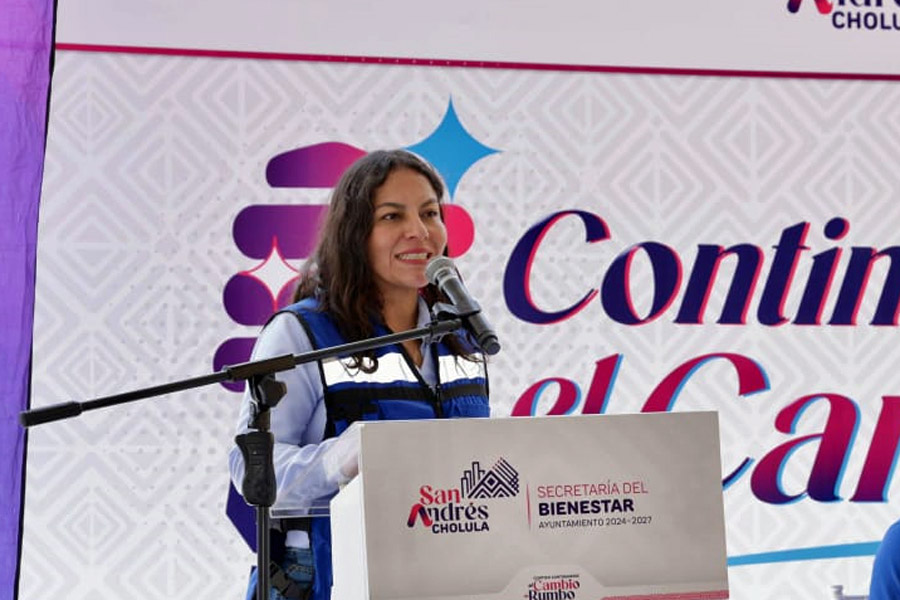 Entregó Lupita Cuautle focos ahorradores a 500 familias